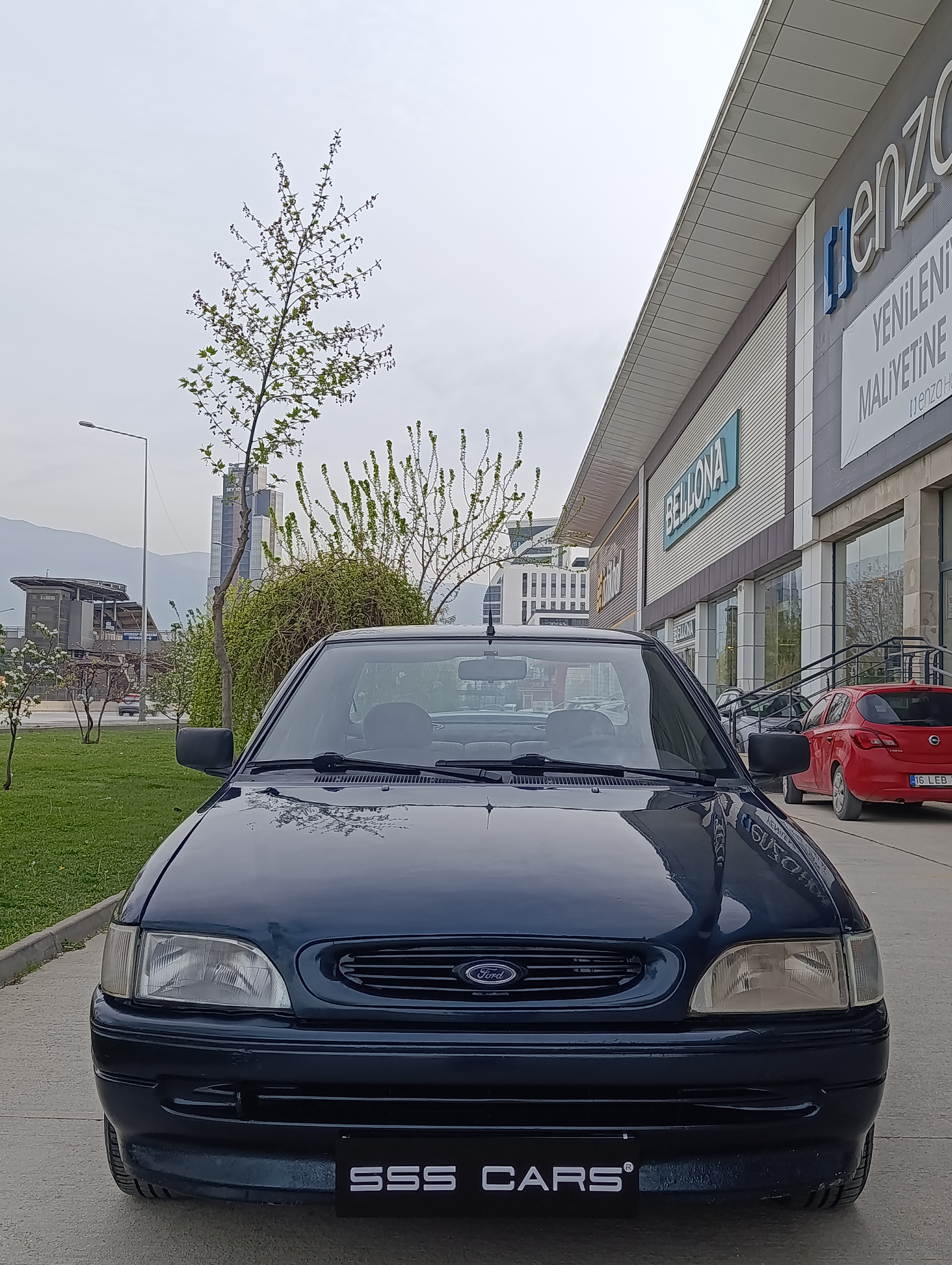 FORD ESCORT